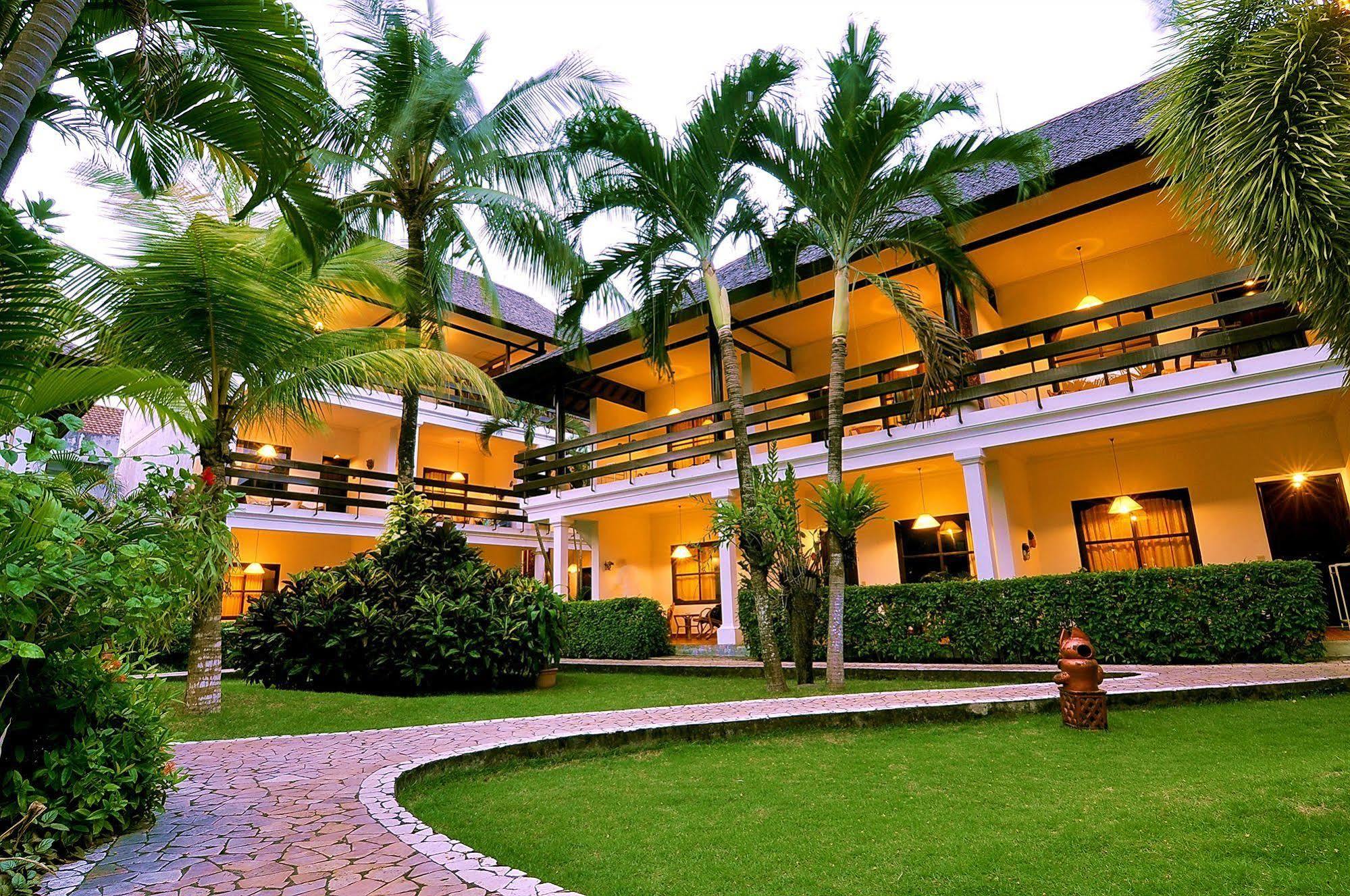 Palm Garden Hotel Sanur Exterior foto